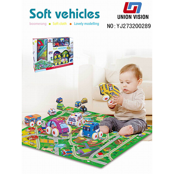 Traffic carpet with pull back cloth car