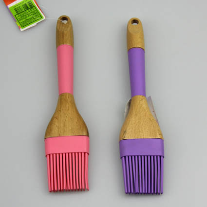 Silicone Brush with Smooth Silicone Handles
