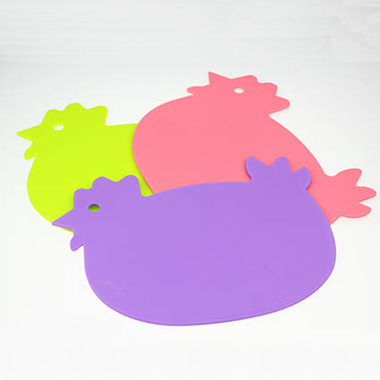 Plastic Cutting BoardChicken Shape