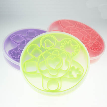 14pcs Plastic Biscuit Mold Set